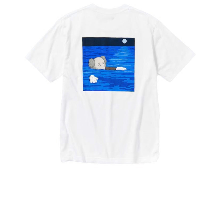 KAWS X UNIQLO UT SHORT SLEEVE ARTBOOK COVER TEE WHITE FW23 (US SIZING)