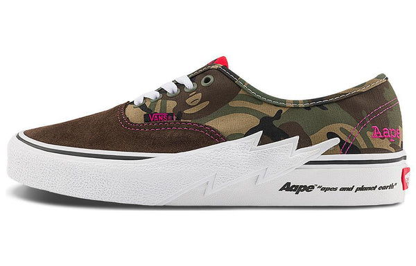 VANS AAPE X AUTHENTIC BOLT - GREEN CAMO - VN000BWCCMA