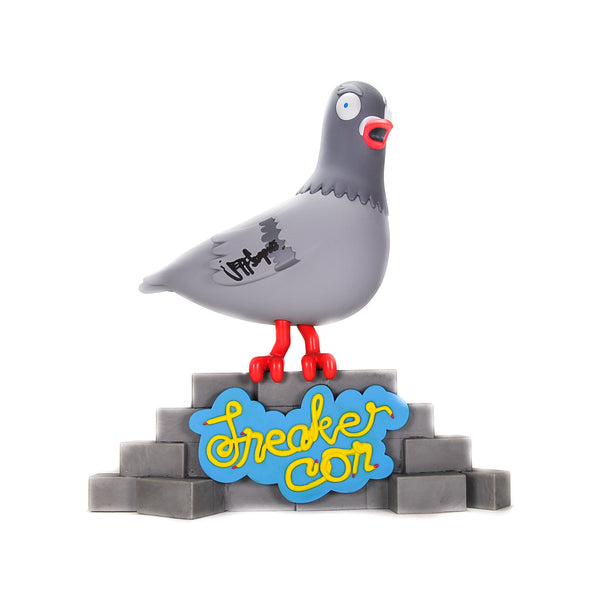 SNEAKER CON STAPLE PIGEON FIGURE 2019