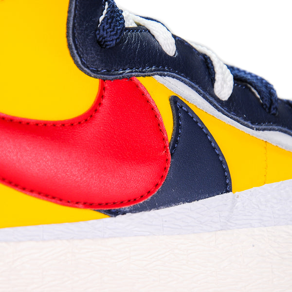 NIKE BLAZER MID SACAI SNOW BEACH